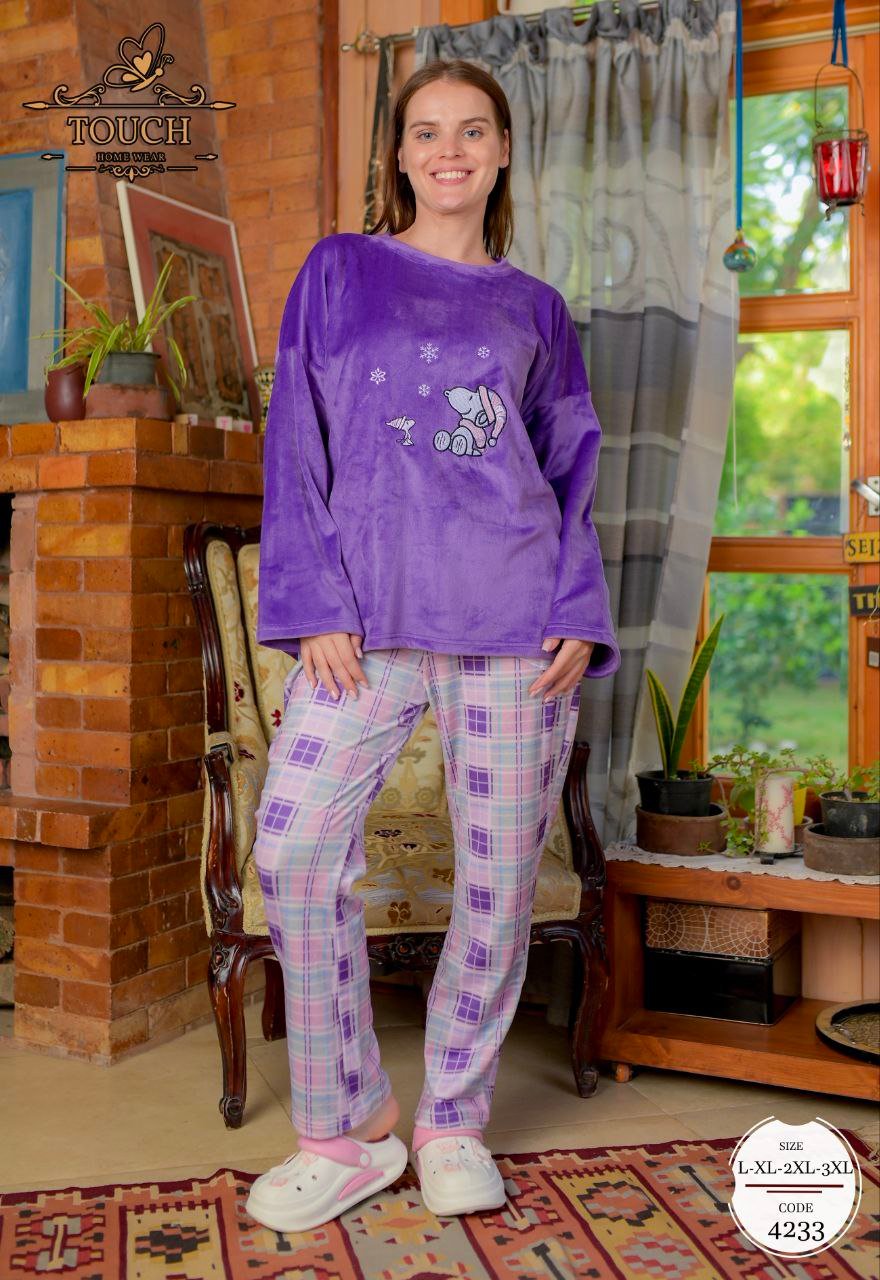 6026214767468862886 بيجامه قطيفه - الصورة 1