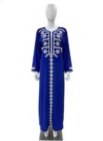 ⁦عبايه قطيفه منقوشه⁩ - الصورة ⁦3⁩